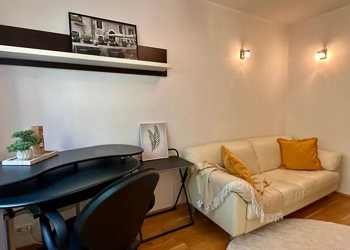 شقة Lovely Raevala تالين