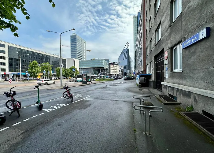 Lovely Raevala تالين